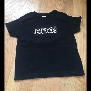 ➡️2/$10⬅️Youth size Halloween tee 👻